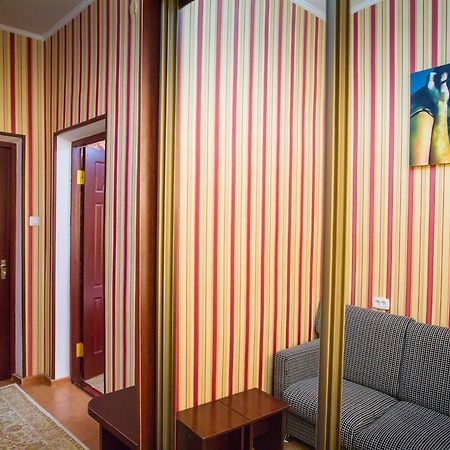 Diar Hotel Atyraū エクステリア 写真