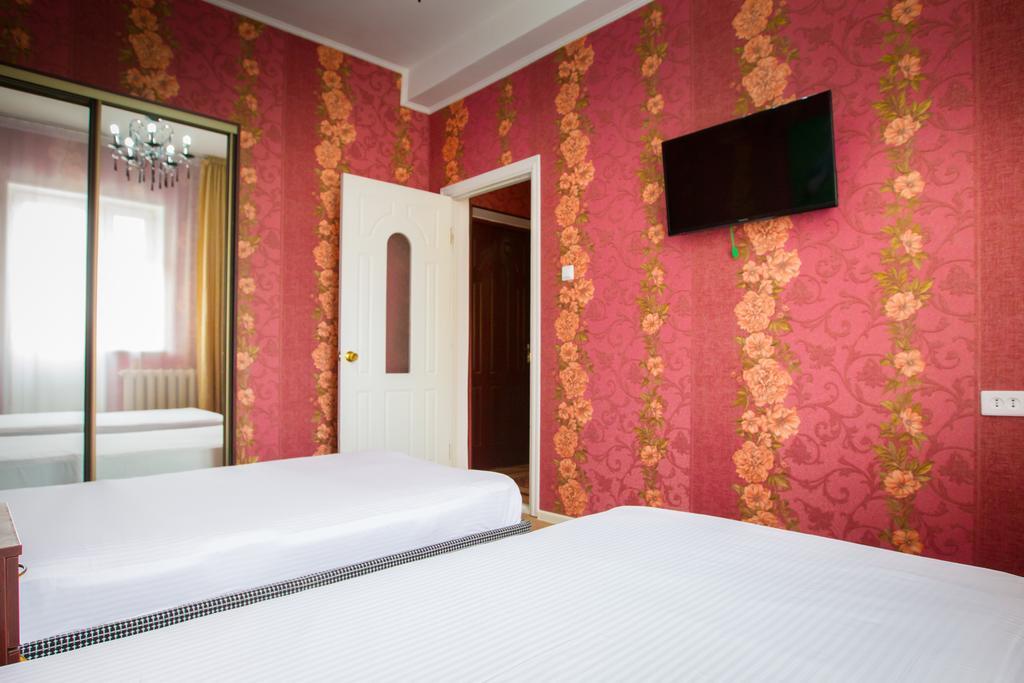 Diar Hotel Atyraū エクステリア 写真